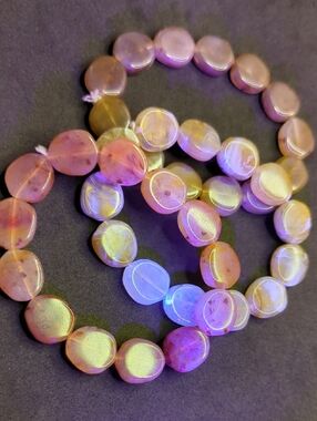 Set of 3 UV Reactive Lucite Resin Stretch Bracelets Faux Amber Earth Tone Beads